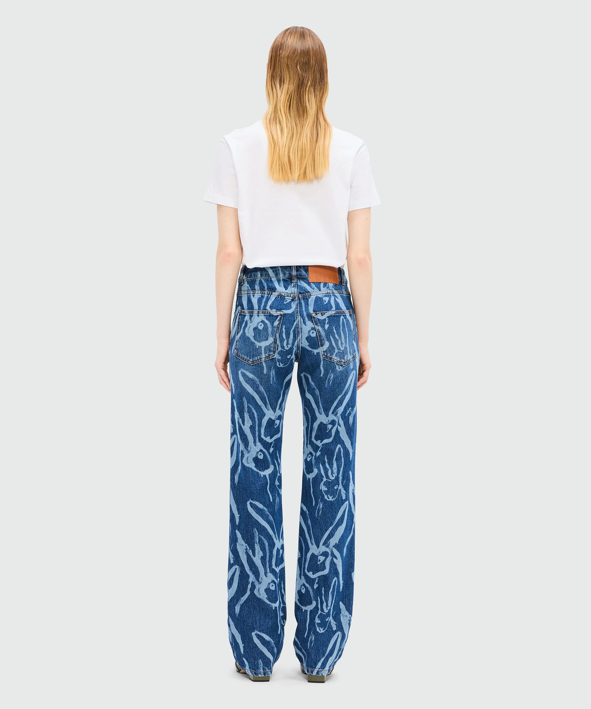 Blue denim trousers with "Sketched Bunnies" print - Image 3